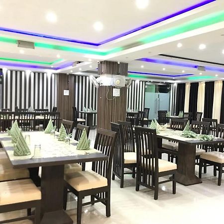 Hotel Sarweshwary Varanasi Dış mekan fotoğraf