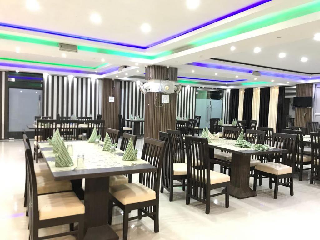Hotel Sarweshwary Varanasi Dış mekan fotoğraf