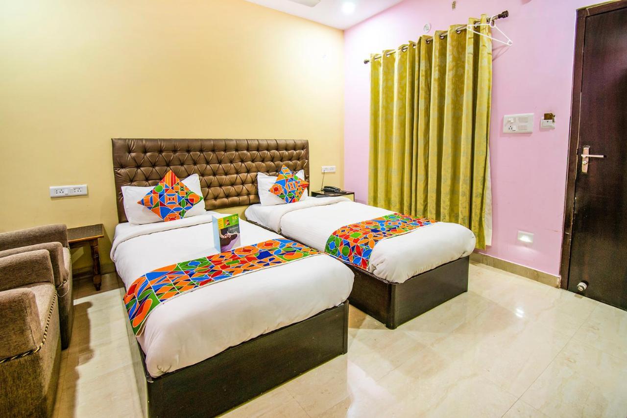 Hotel Sarweshwary Varanasi Dış mekan fotoğraf