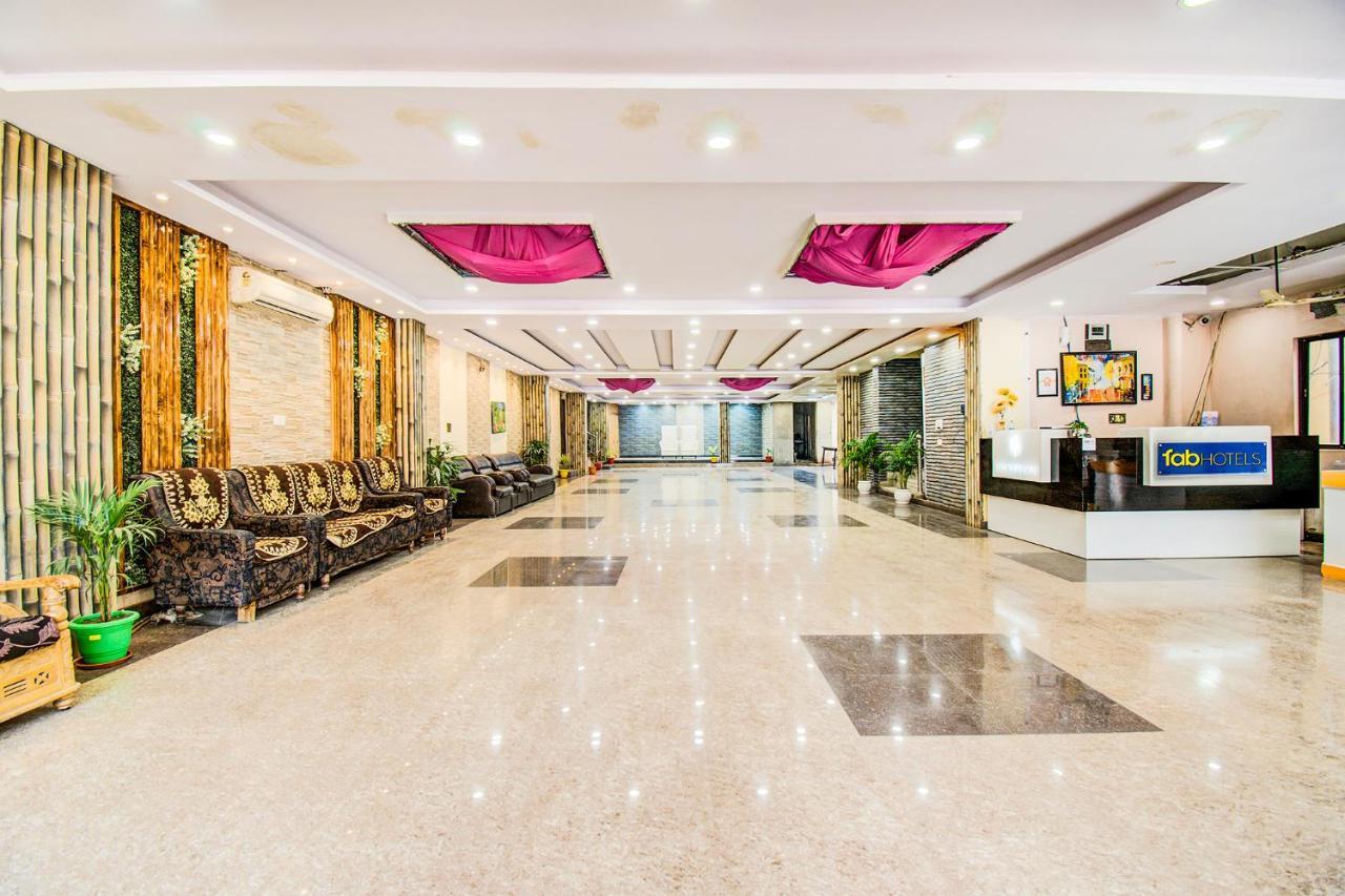 Hotel Sarweshwary Varanasi Dış mekan fotoğraf