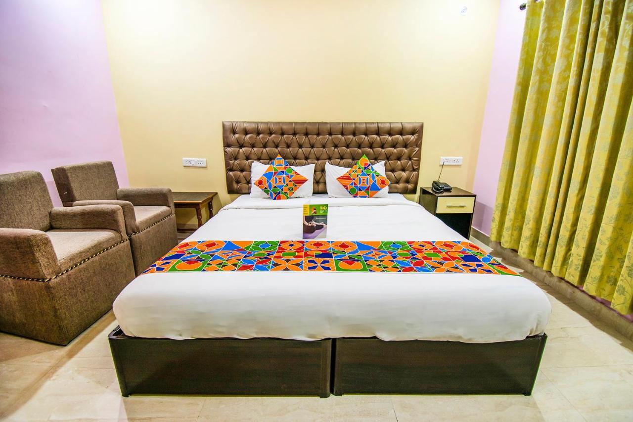Hotel Sarweshwary Varanasi Dış mekan fotoğraf