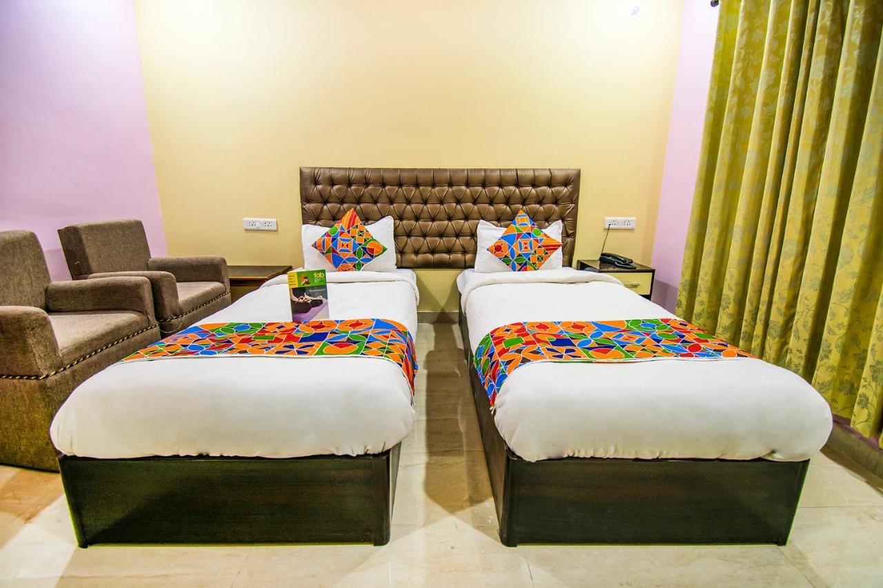 Hotel Sarweshwary Varanasi Dış mekan fotoğraf