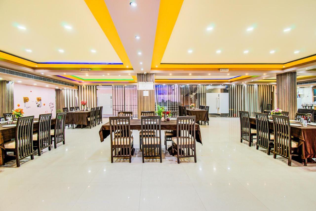 Hotel Sarweshwary Varanasi Dış mekan fotoğraf